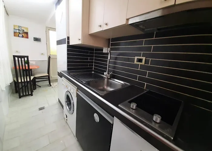 Διαμέρισμα Lovely 0-2 *