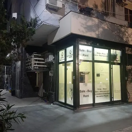 Lovely 0-2 * تيرانا